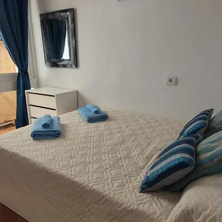 Apartment Happy Place